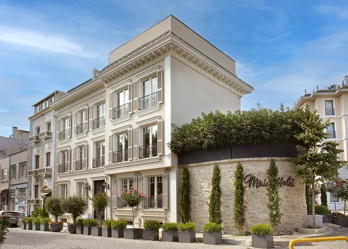 Motto By Mula Hotel 4*