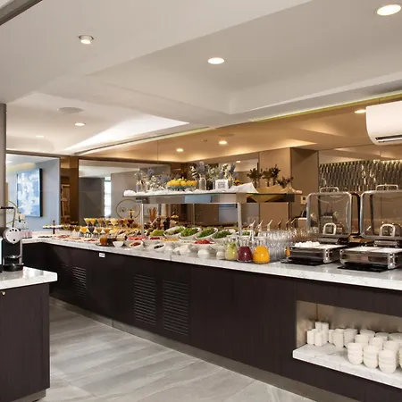 Motto By Mula Hotel 4*