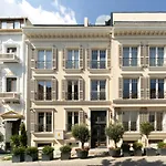 Motto By Mula Hotel